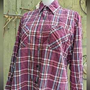 ZELLERS vintage 100% cotton plaid button up shirt